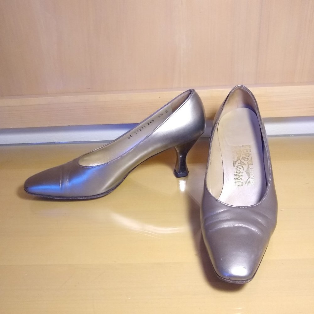Silver Salvatore Ferragamo pumps